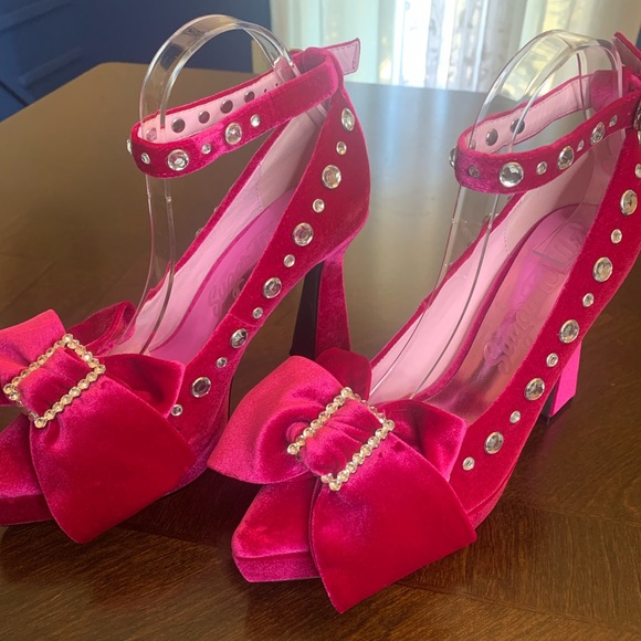 NWOB DOLLS KILL Sugar Thrillz “Unwrap Me” Velvet Platform Heels in Pink, Size 9 - Picture 3 of 9